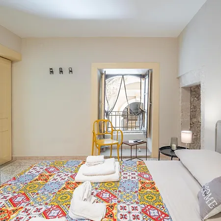 Maison d'hôtes Dimora Cortese Al Duomo Di Ortigia