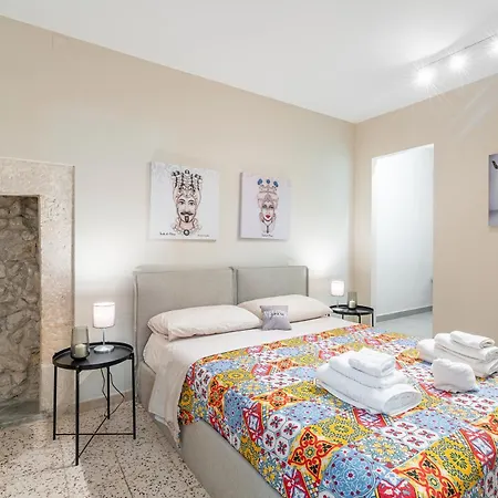 Dimora Cortese Al Duomo Di Ortigia Maison d'hôtes 3*